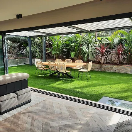 Luxurious Heated Pool *